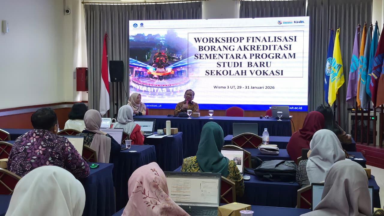 Sekolah Vokasi Gelar Workshop Finalisasi Borang Akreditasi Sementara Program Studi Baru